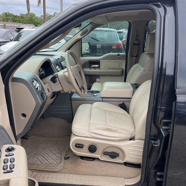 2004 Ford F-150 Image 6