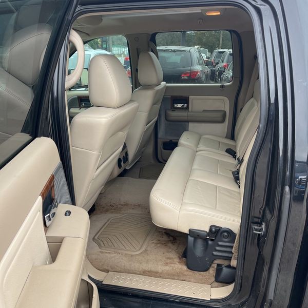 2004 Ford F-150 Image 8