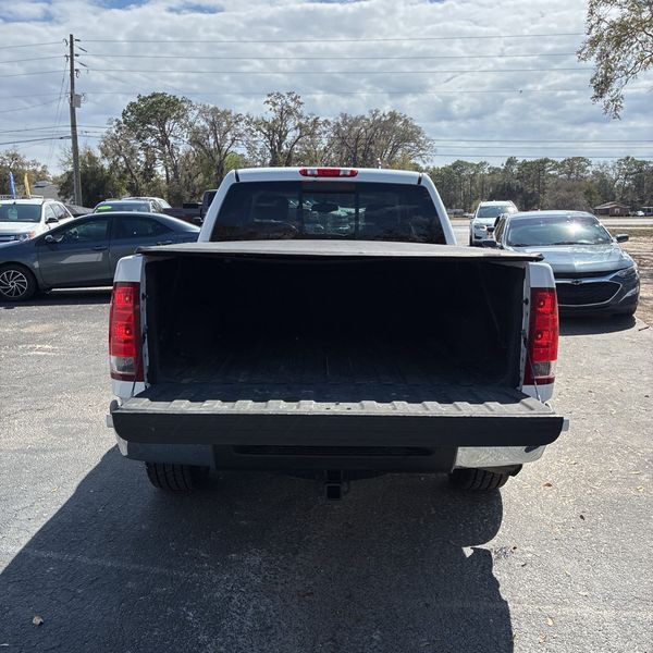 2011 GMC Sierra Image 14