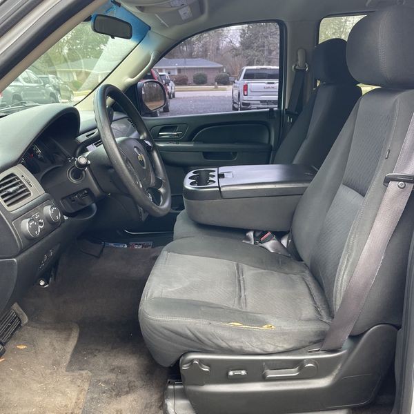 2011 Chevrolet Tahoe Image 5