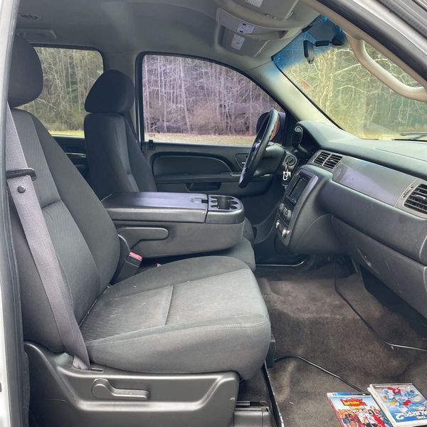 2011 Chevrolet Tahoe Image 7