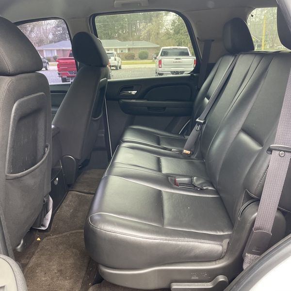 2011 Chevrolet Tahoe Image 8