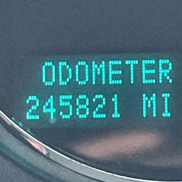 2011 Chevrolet Tahoe Image 12