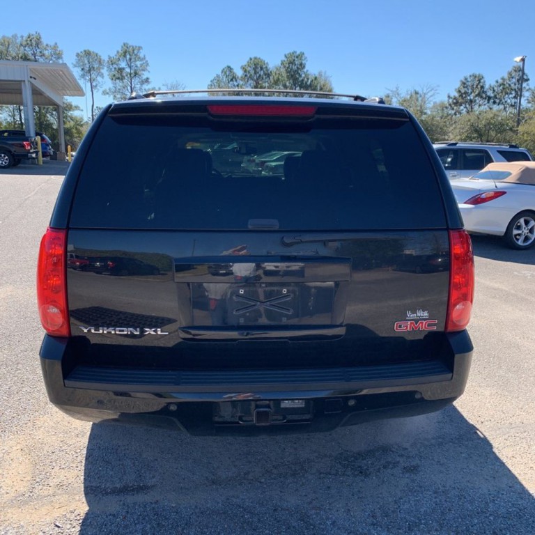 2014 GMC Yukon Image 17