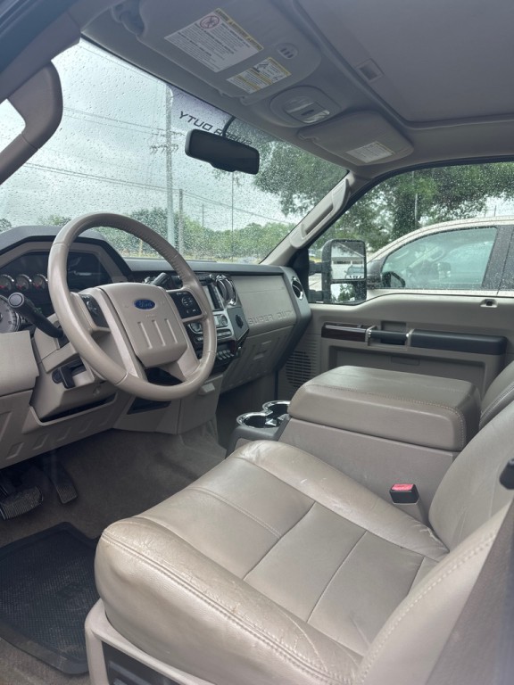 2010 Ford F-250 Image 9