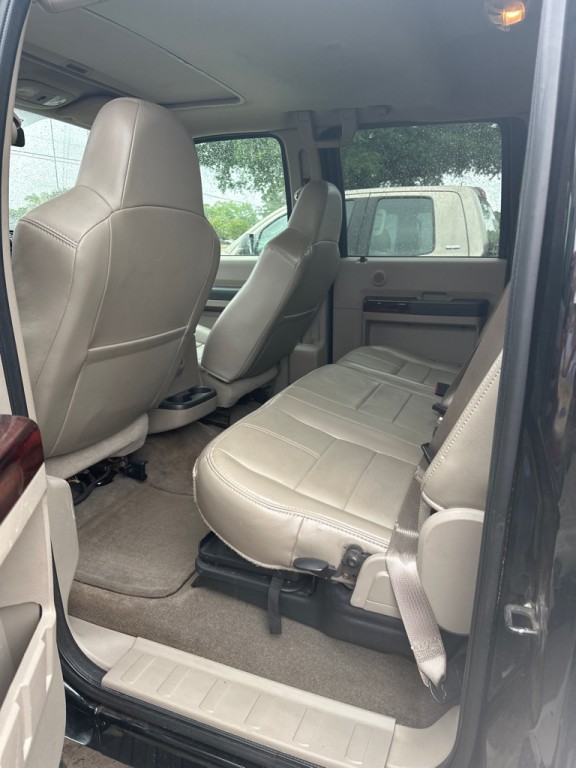 2010 Ford F-250 Image 10