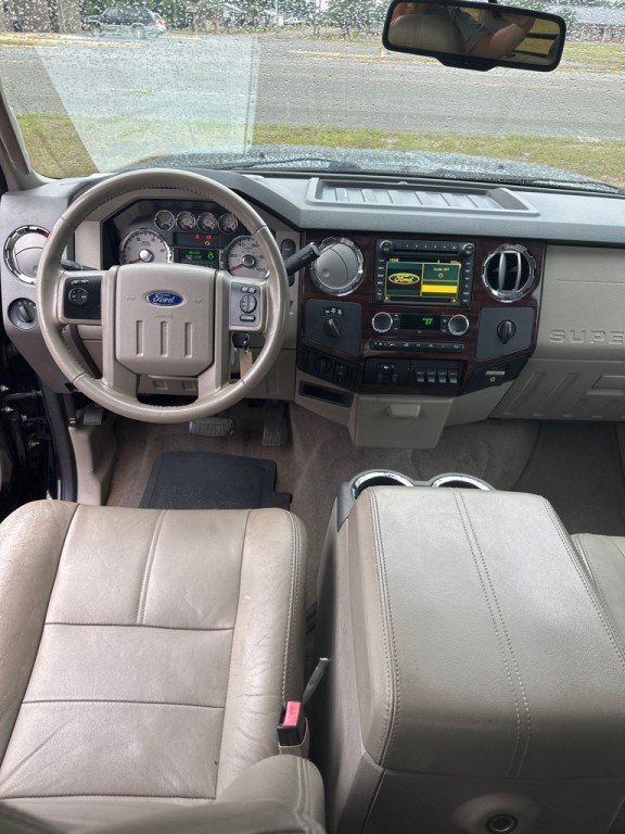 2010 Ford F-250 Image 11