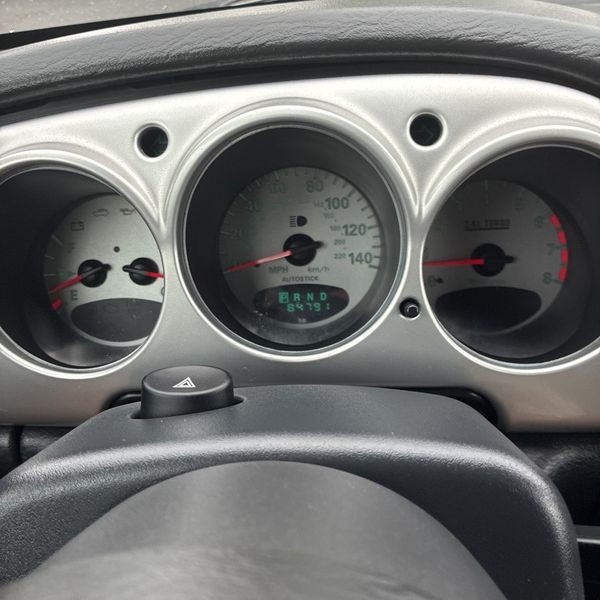 2005 Chrysler PT Cruiser Image 11