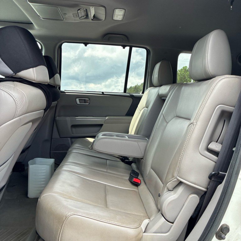2015 Honda Pilot Image 17