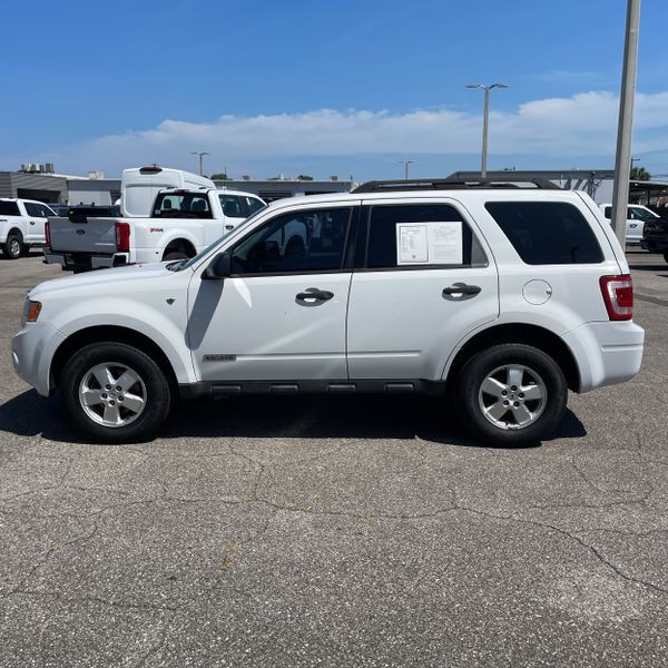 2008 Ford Escape Image 1
