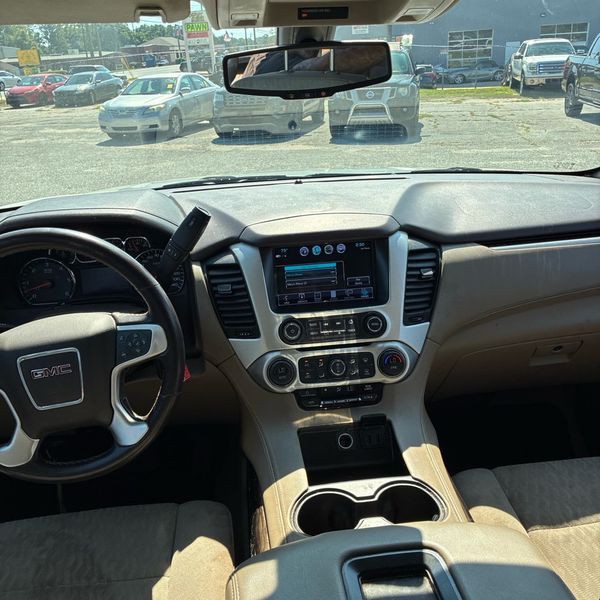 2020 GMC Yukon Image 10