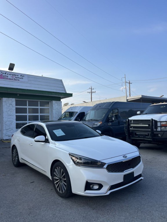 2017 Kia Cadenza Image 8