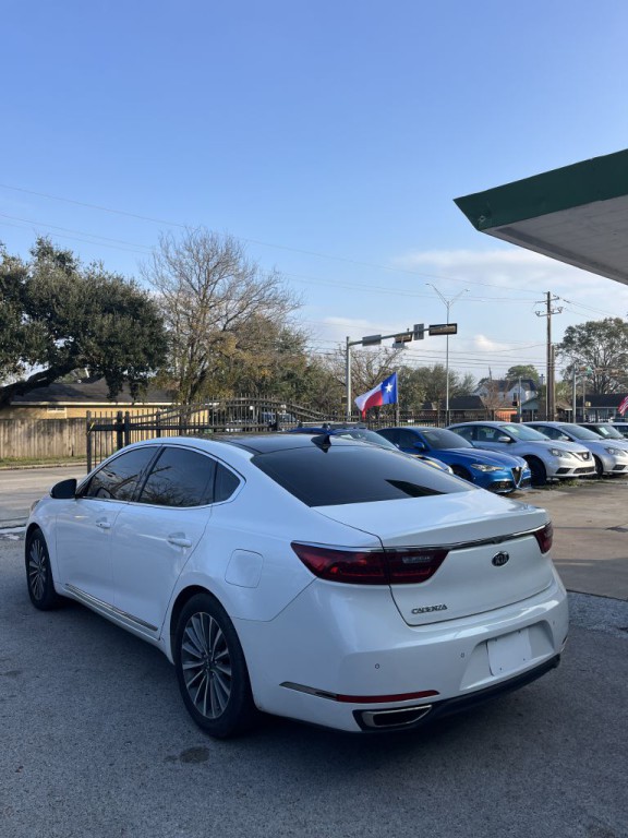 2017 Kia Cadenza Image 9