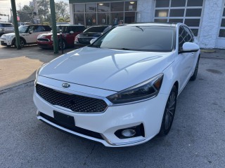 Image for 2017 Kia Cadenza Premium ID: 6142972