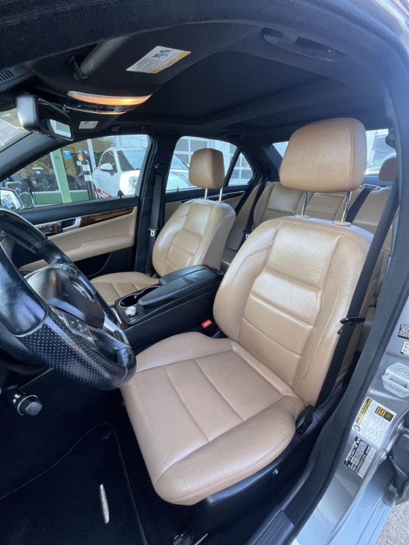2014 Mercedes-Benz C-Class Image 6
