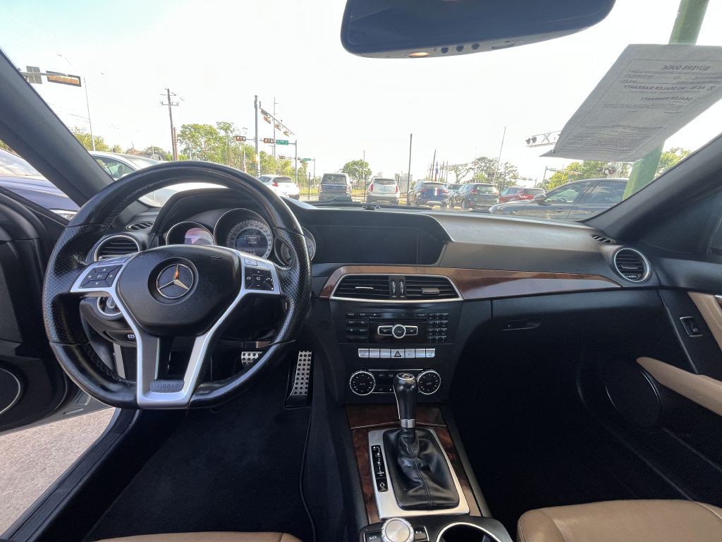 2014 Mercedes-Benz C-Class Image 2