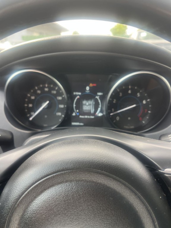 2019 Jaguar XE Image 38
