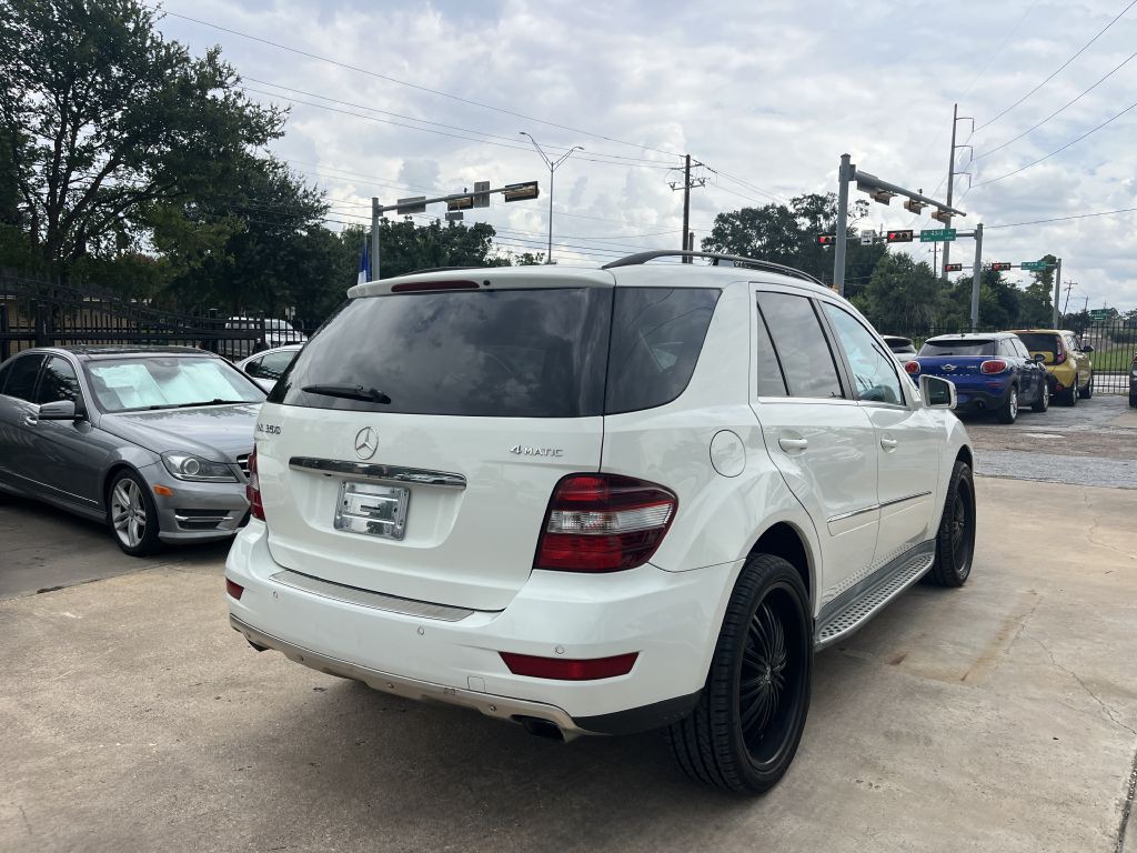2011 Mercedes-Benz M-Class Image 7
