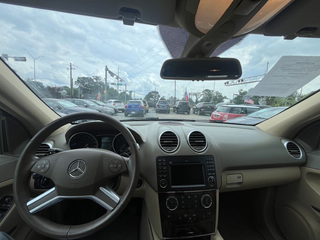 2011 Mercedes-Benz M-Class Image 33