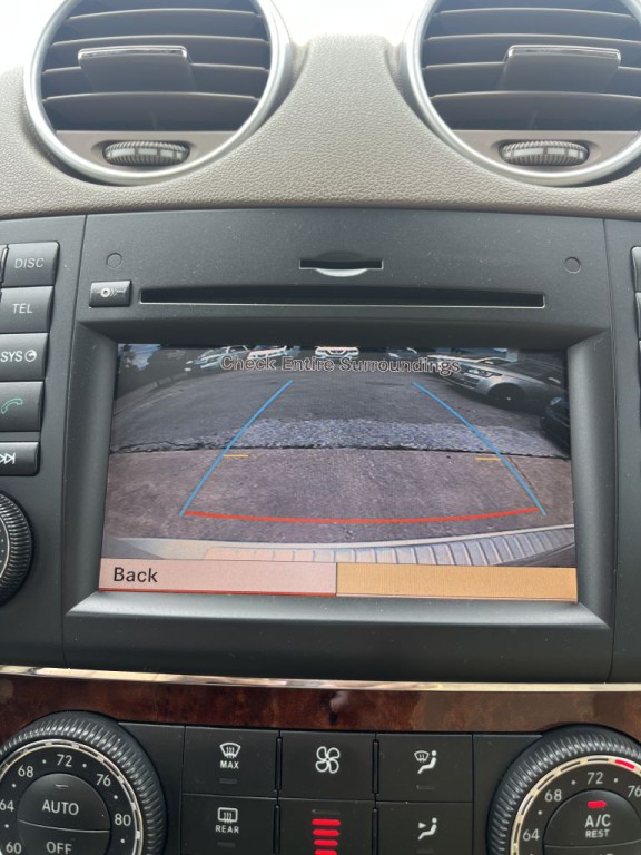 2011 Mercedes-Benz M-Class Image 34