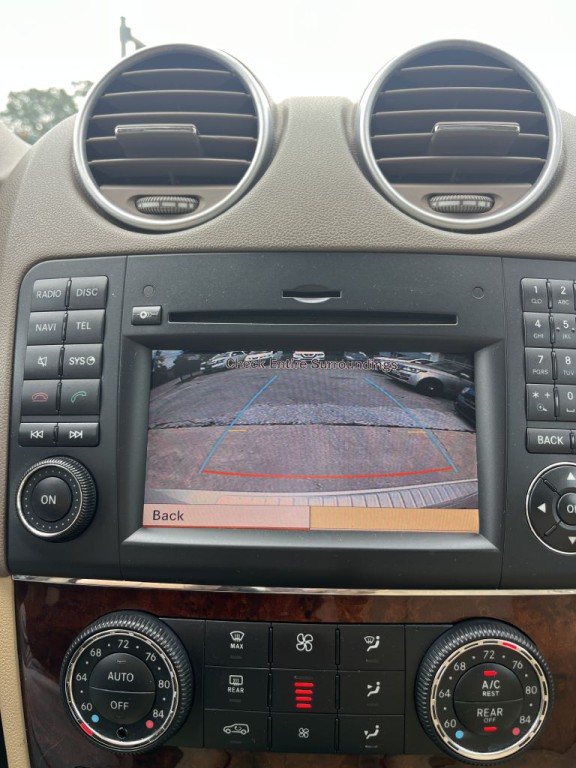 2011 Mercedes-Benz M-Class Image 35