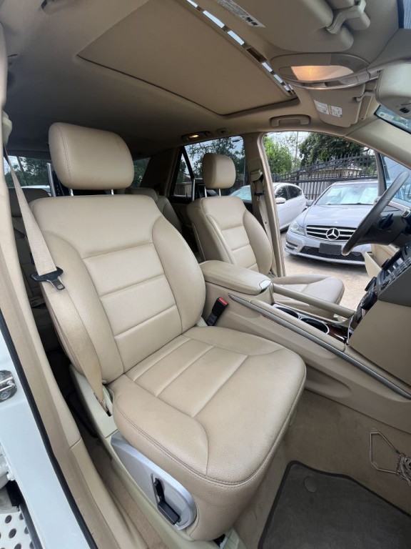 2011 Mercedes-Benz M-Class Image 45