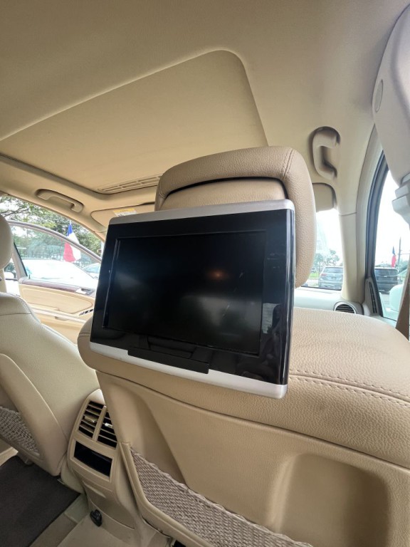2011 Mercedes-Benz M-Class Image 47