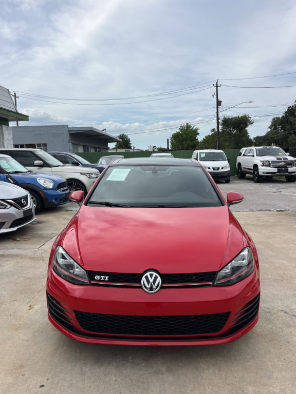 2015 Volkswagen GTI Image 2