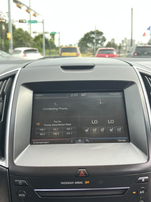 2015 Ford Edge Image 19