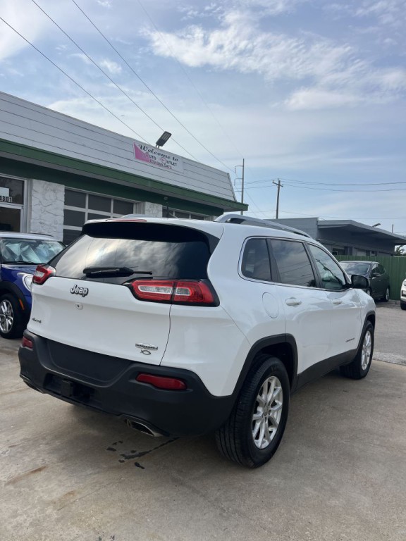 2016 Jeep Cherokee Image 18