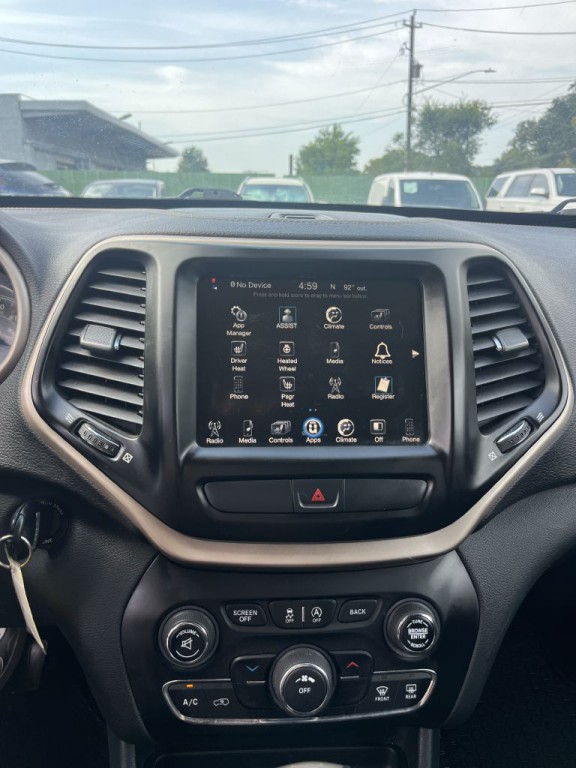 2016 Jeep Cherokee Image 26