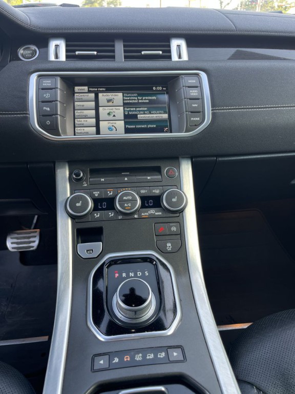 2015 Land Rover Range Rover Evoque Image 24