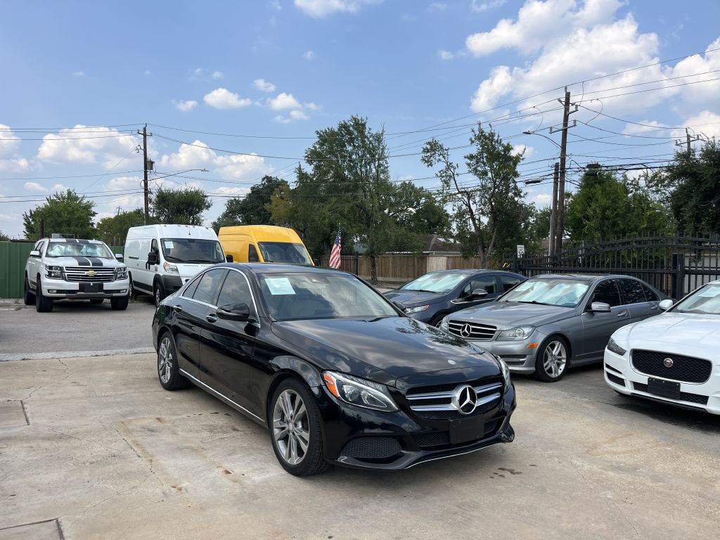 2016 Mercedes-Benz C-Class Image 37