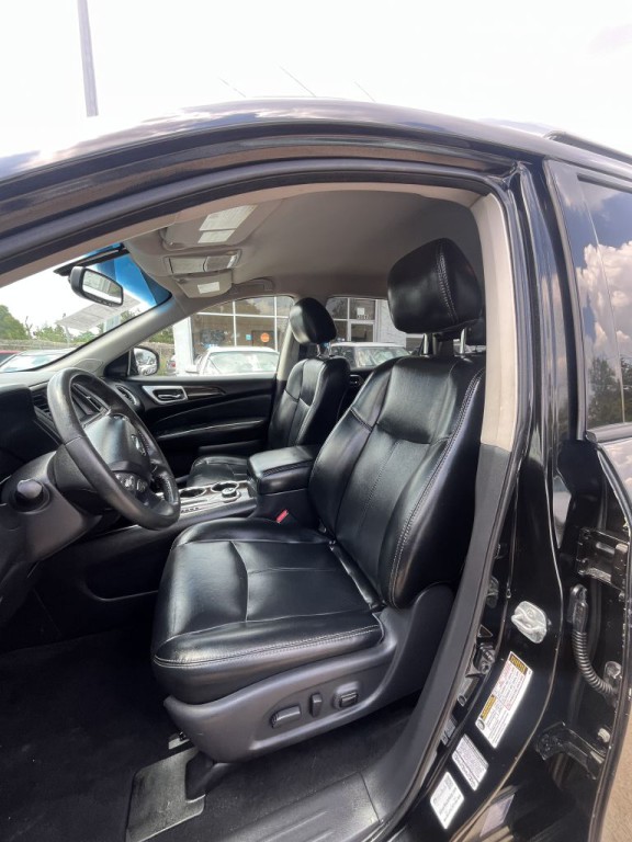 2015 Nissan Pathfinder Image 13