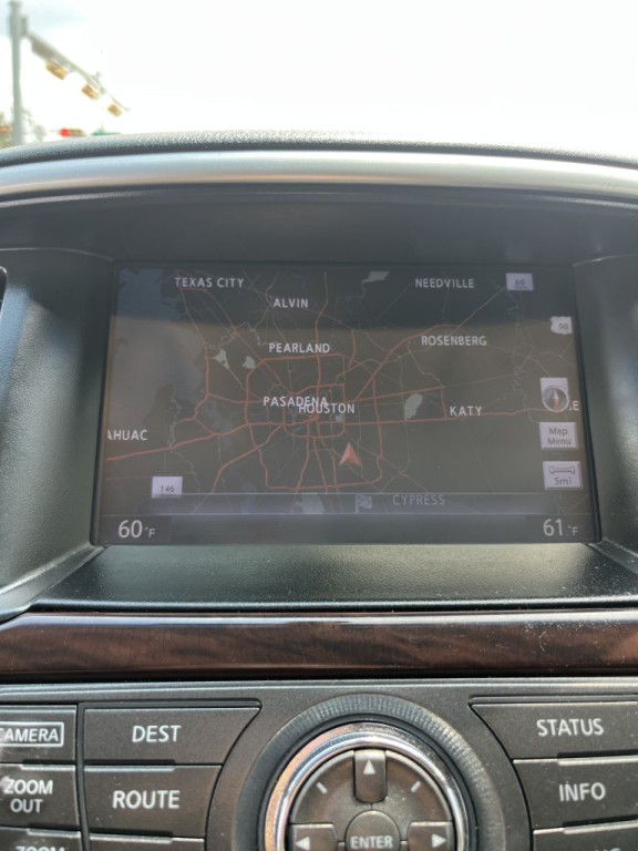 2015 Nissan Pathfinder Image 23