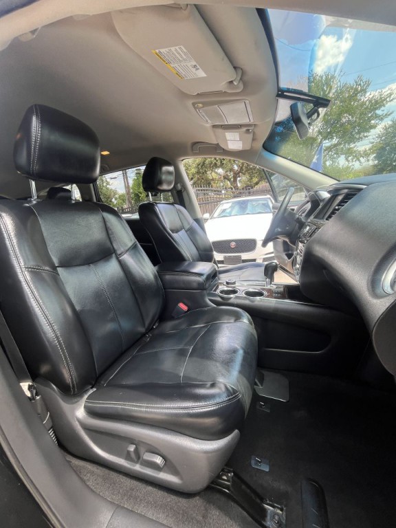 2015 Nissan Pathfinder Image 33