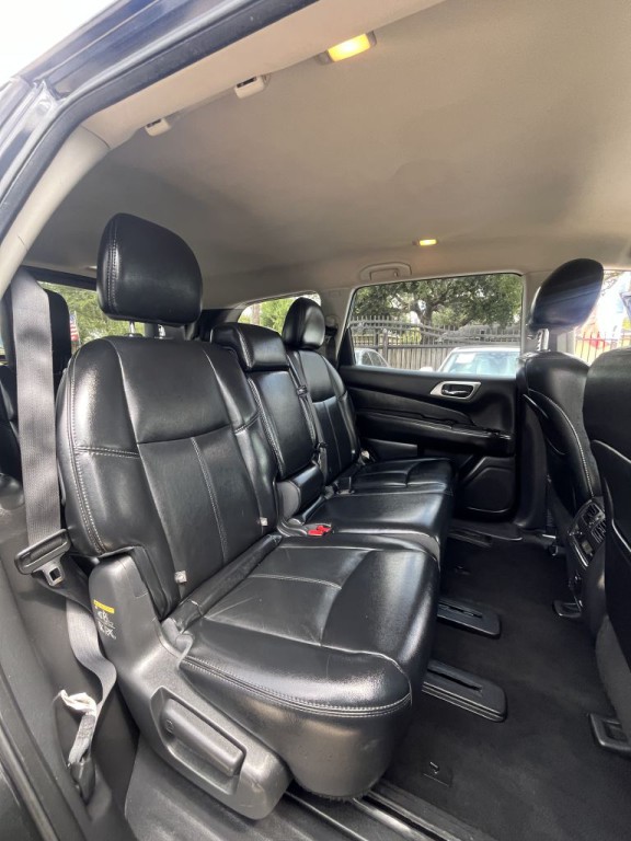 2015 Nissan Pathfinder Image 36