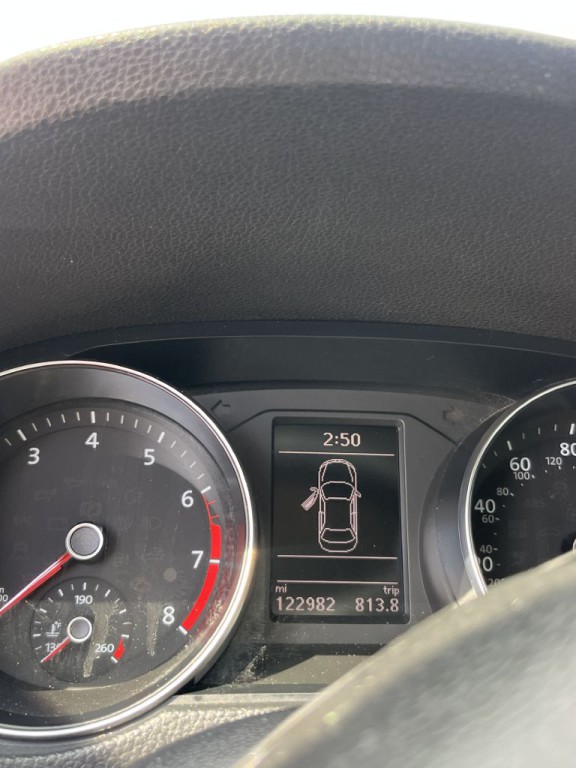 2016 Volkswagen Passat Image 30