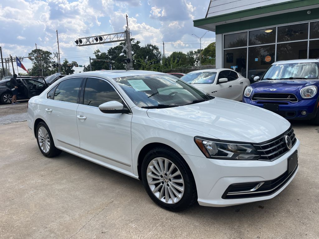 2016 Volkswagen Passat Image 41