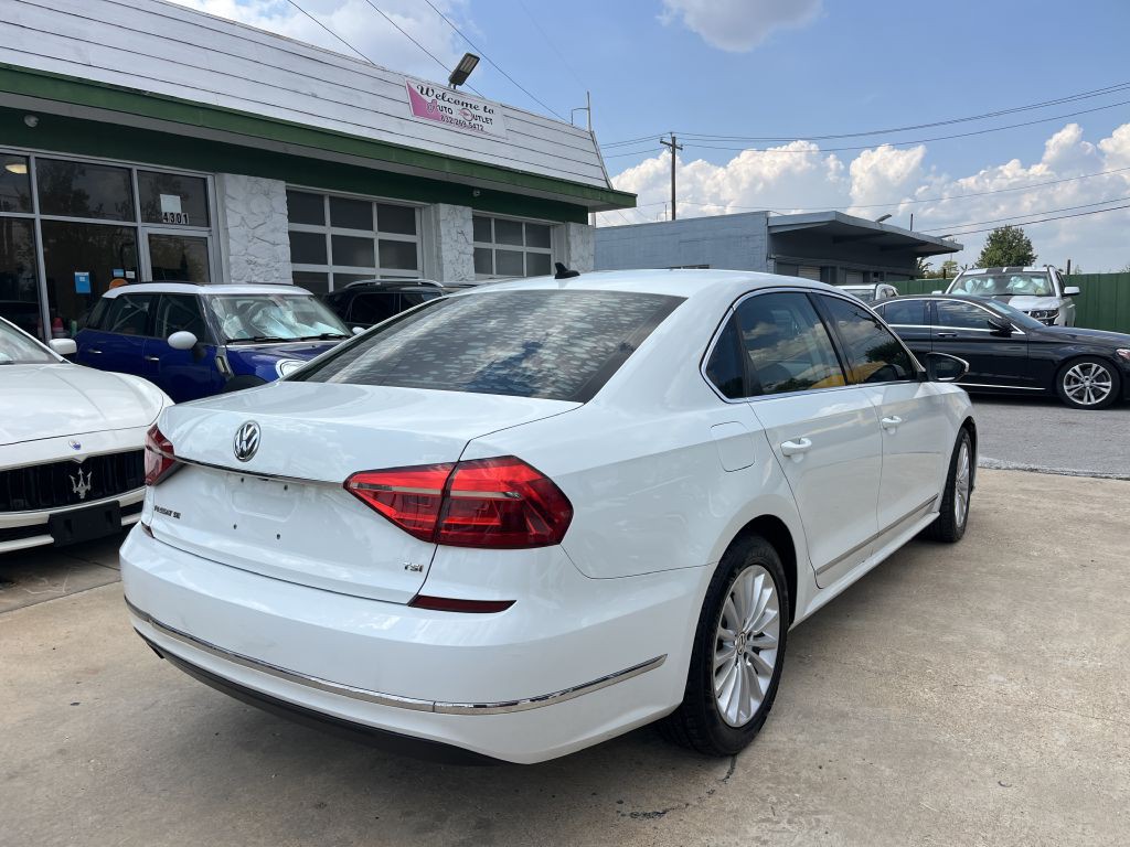 2016 Volkswagen Passat Image 44