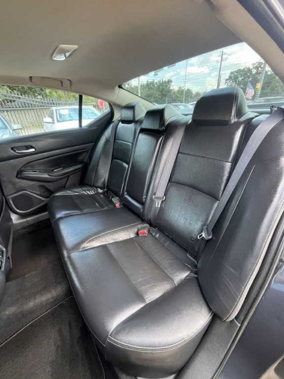 2019 Nissan Altima Image 14