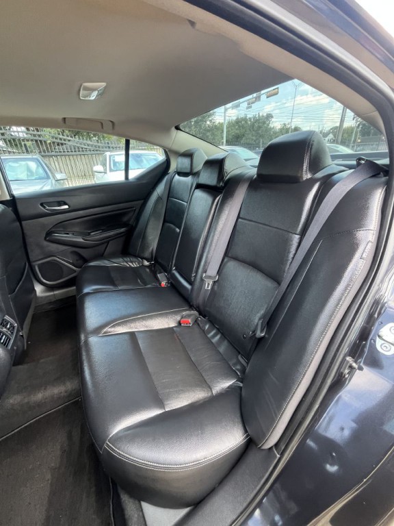 2019 Nissan Altima Image 15