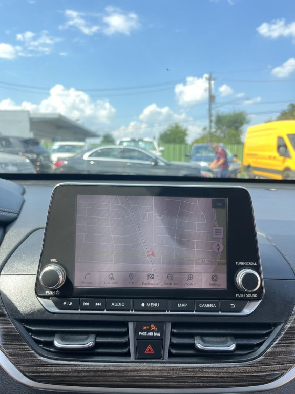 2019 Nissan Altima Image 28
