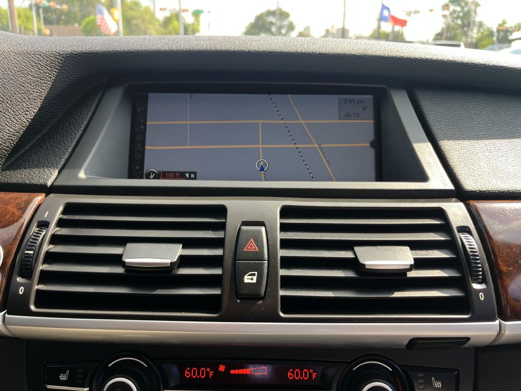 2011 BMW X5 Image 18