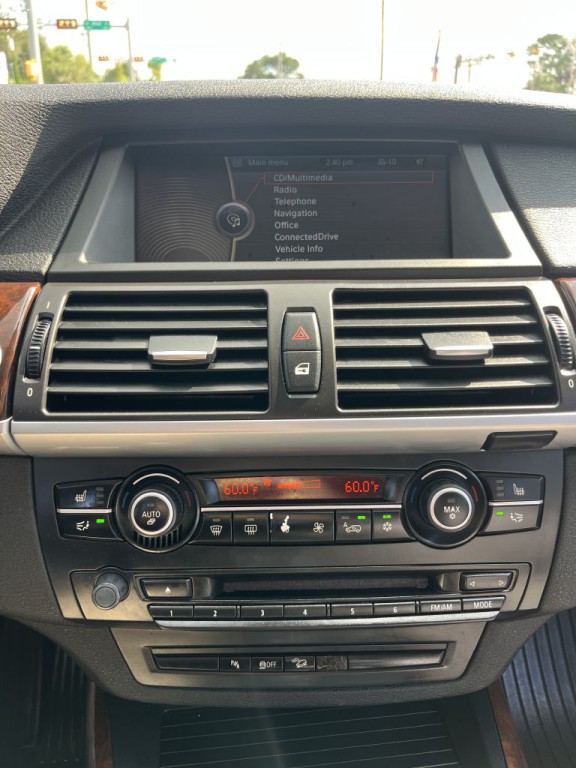 2011 BMW X5 Image 22