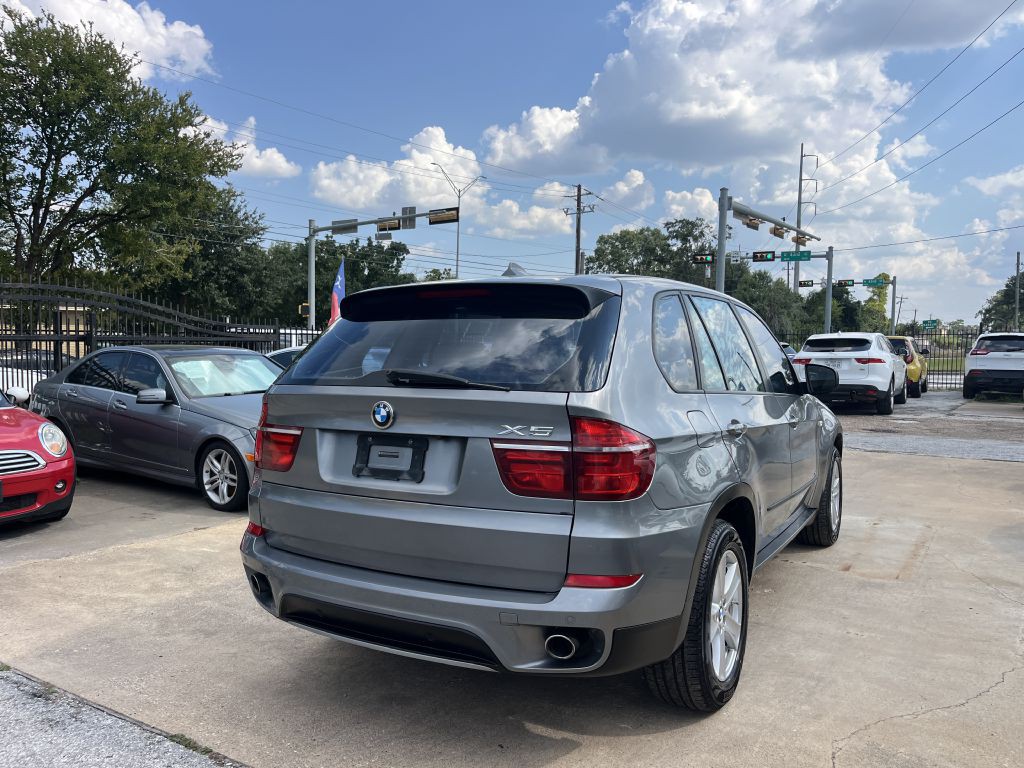 2011 BMW X5 Image 39