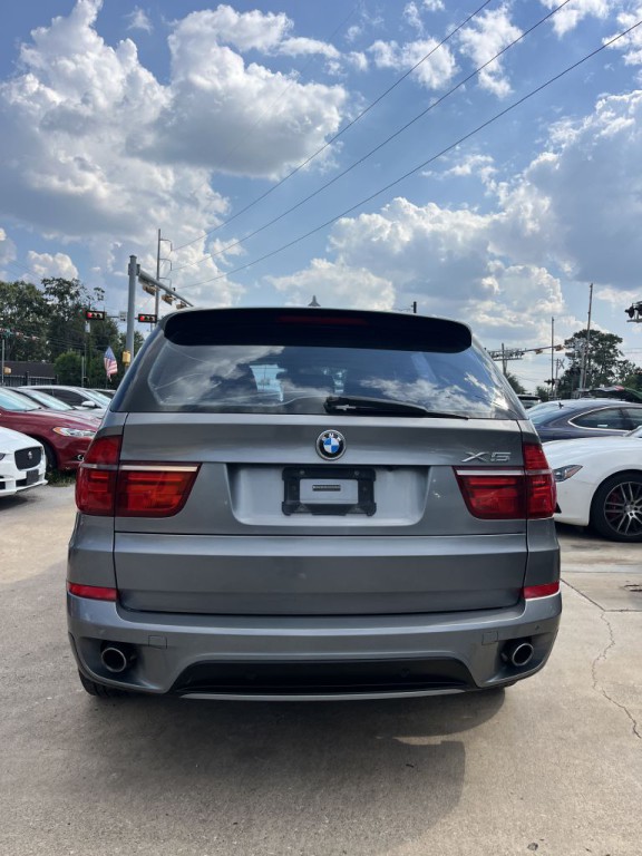 2011 BMW X5 Image 40