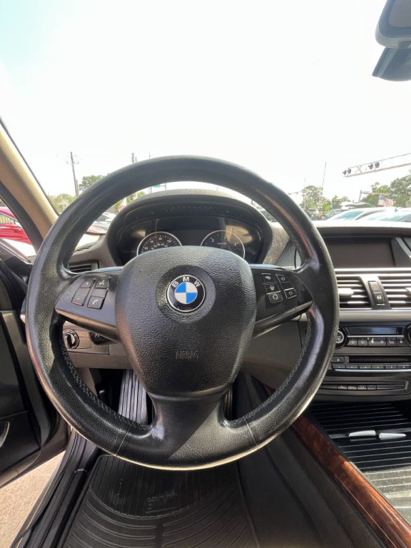 2011 BMW X5 Image 2