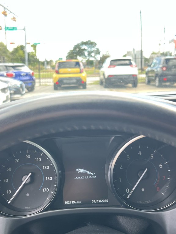 2019 Jaguar F-PACE Image 52