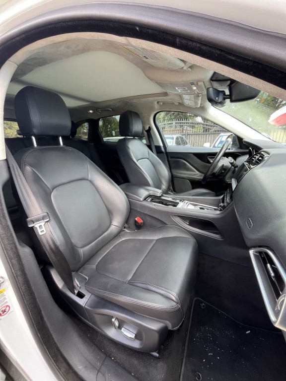 2019 Jaguar F-PACE Image 55